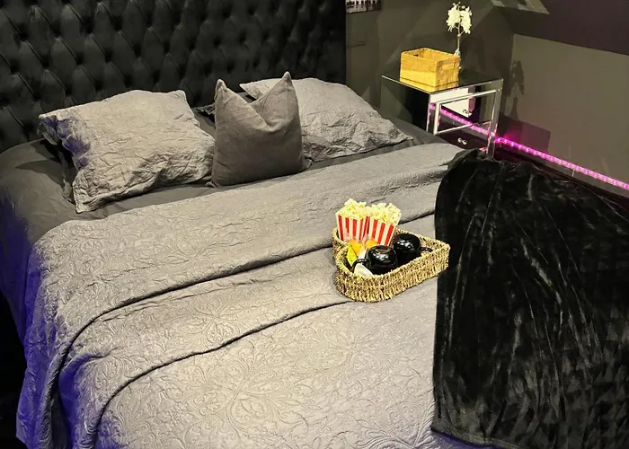 Magnifique Duplex Avec Jaccuzi, Sauna Et Cinema Room Privatif